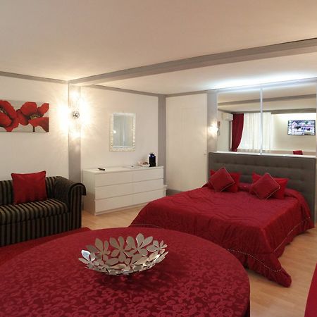Luxury Fashion Suites โรม ภายนอก รูปภาพ