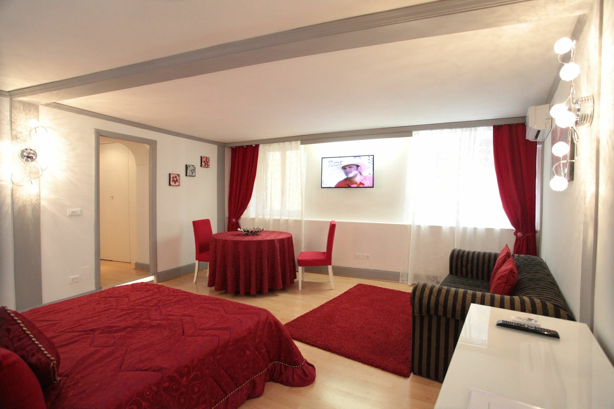 Luxury Fashion Suites โรม ภายนอก รูปภาพ